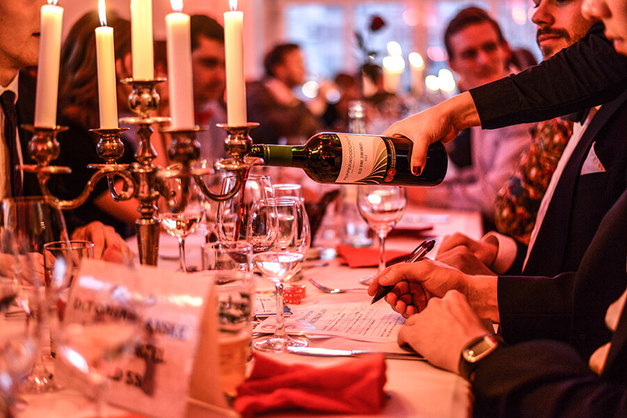 James Bond fest til firmafest med Midgaard Event