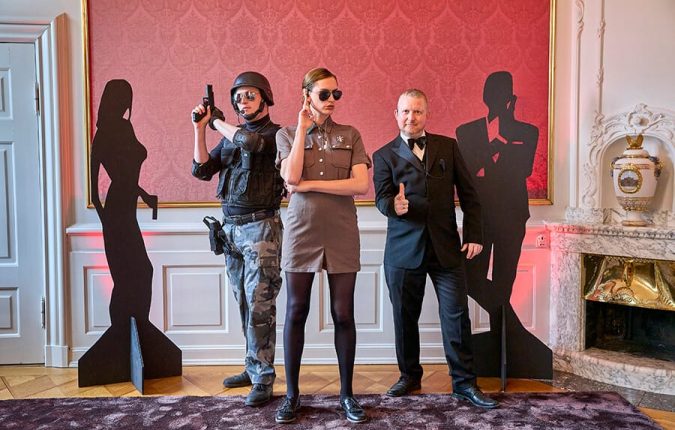 Indendørs teambuilding med agentløsning og missioner. Med Midgaard Event