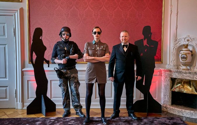 Indendørs teambuilding med agentløsning og missioner. Med Midgaard Event