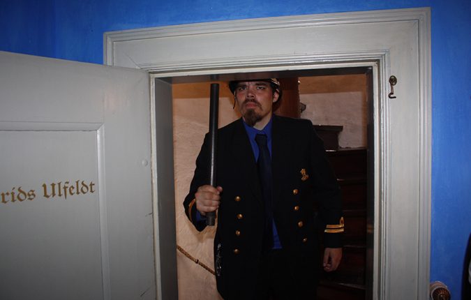 Events_MurderMystery_GoldenWatch_27